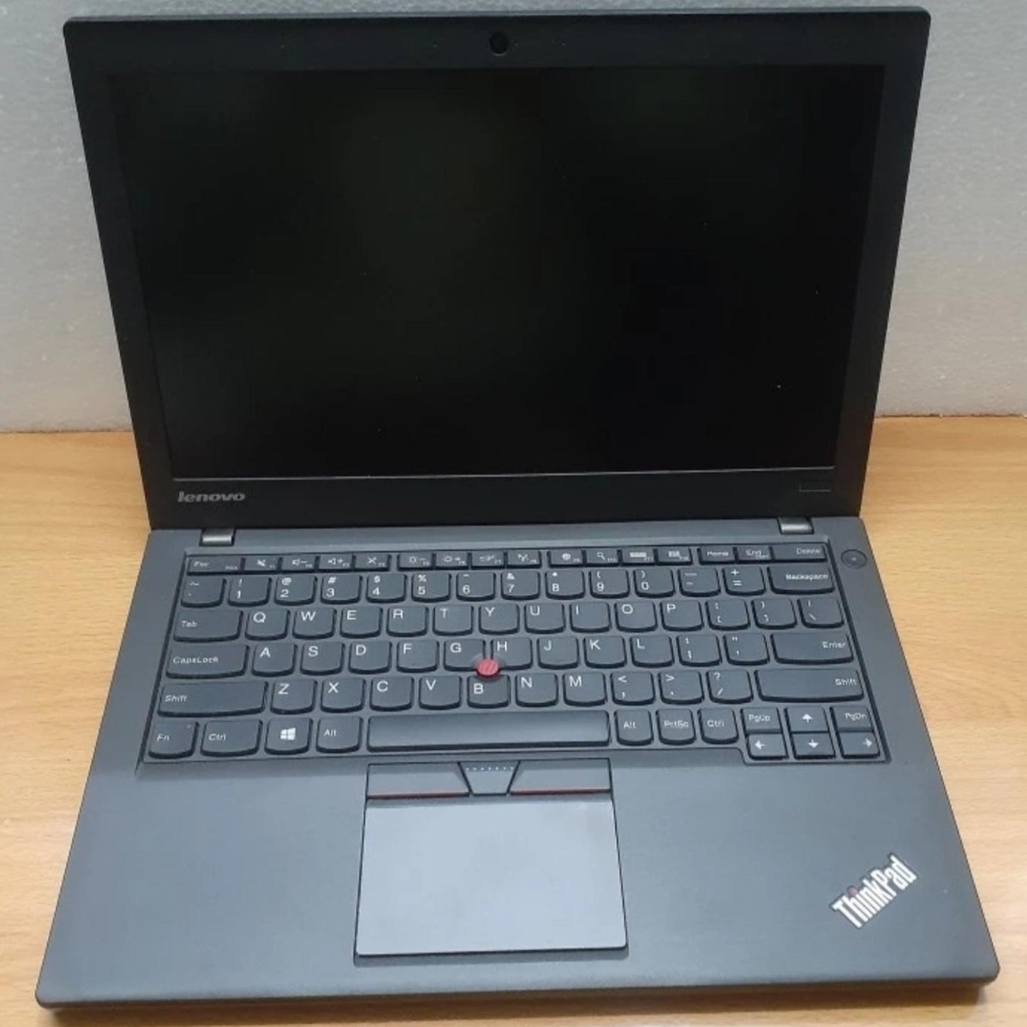 LENOVO X260 CORE I5 GEN 6 RAM 8/256 GB (PUSAT) Intel HD 12,5 INCH | CIBUBUR