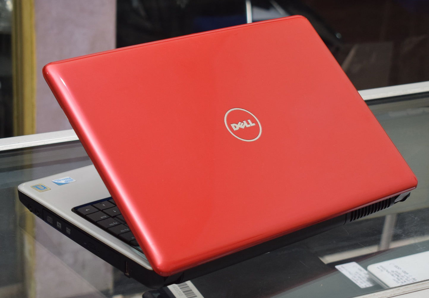 DELL INSPIRION 1440 INTEL CORE DUO RAM 2 GB / HDD 500 GB | Depok