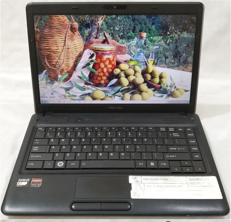 TOSHIBA SATELITE AMD E450 RAM 6 GB / SSD 128 GB | Depok