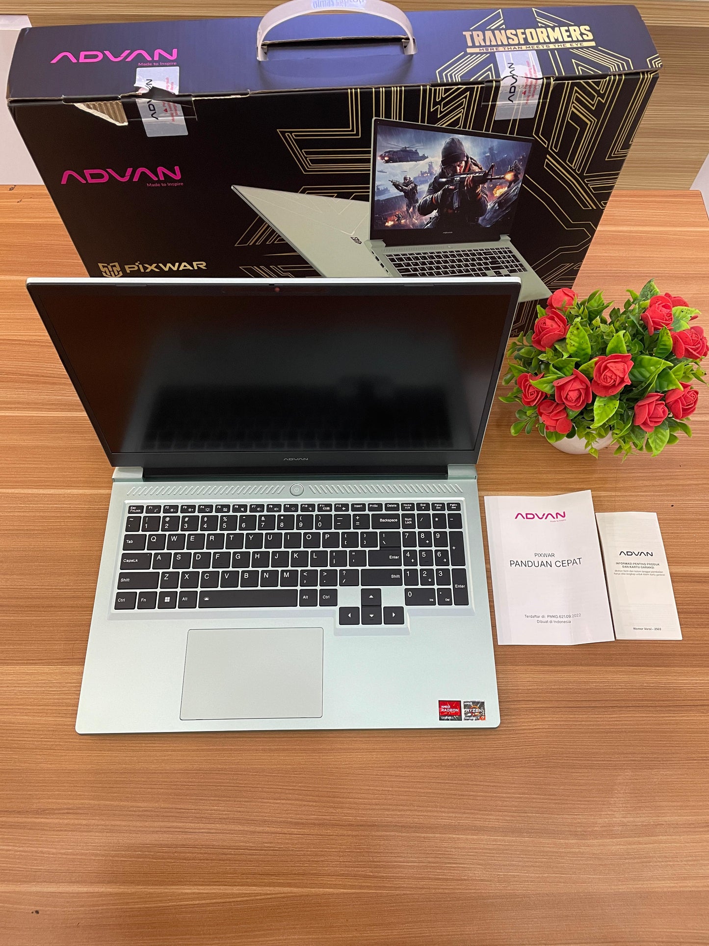 Advan Pixwar 16/512 NEW