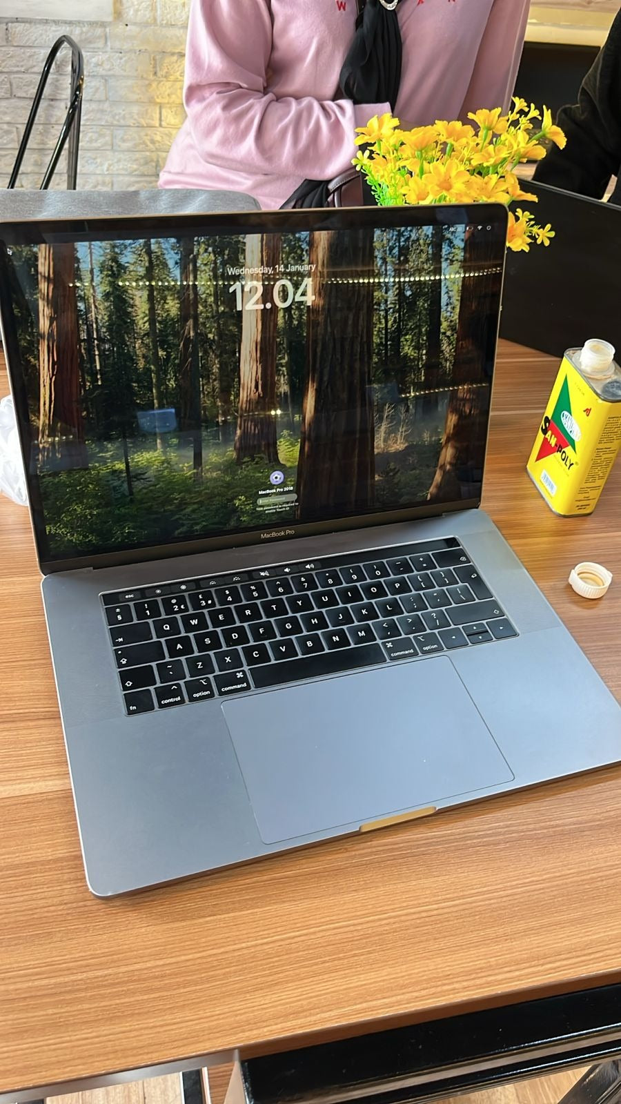 macbook pro 2018 touchbar |KOTWIS
