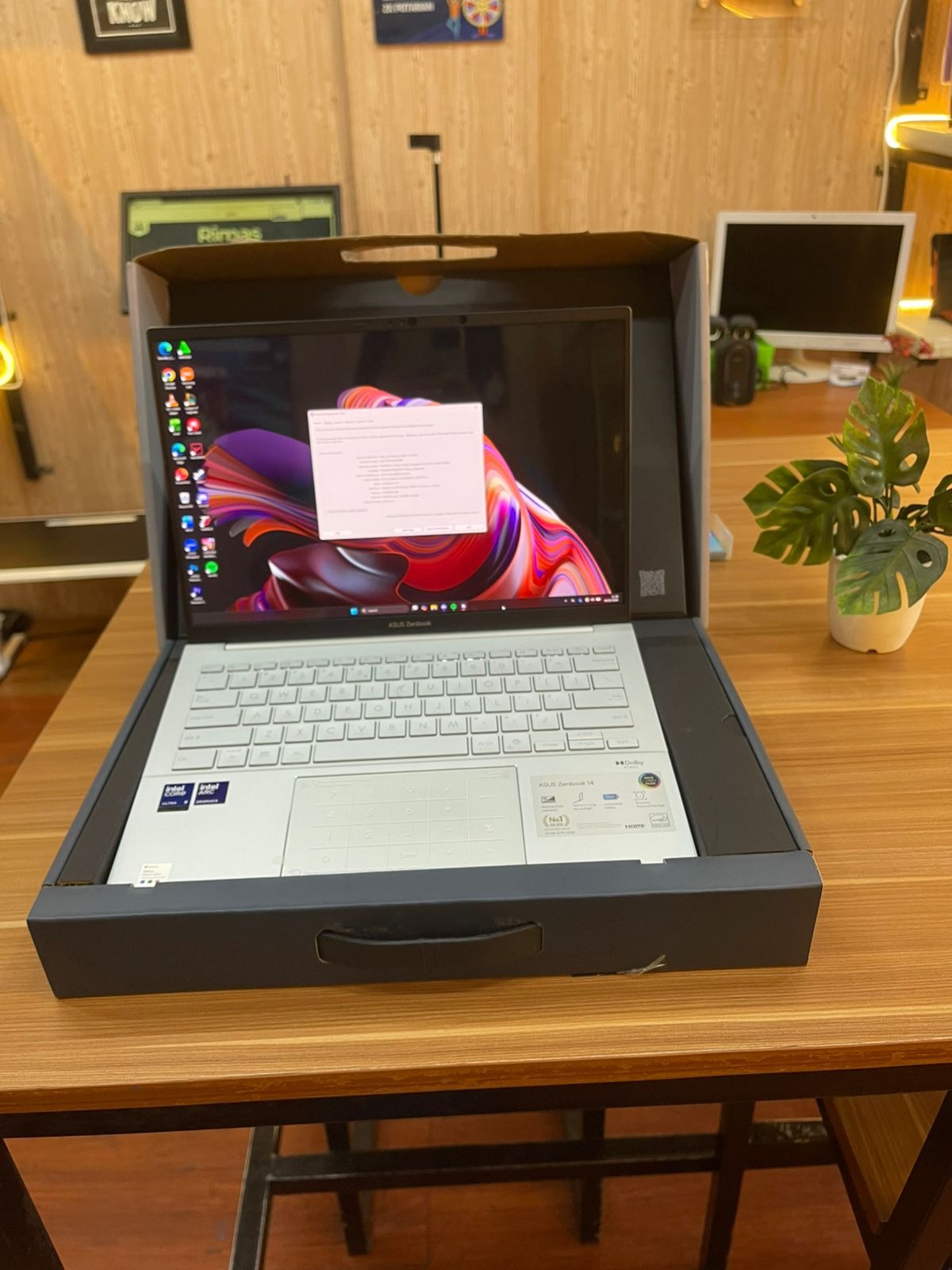 ASUS ZENBOOK 14 OLED | TANJUNG DUREN