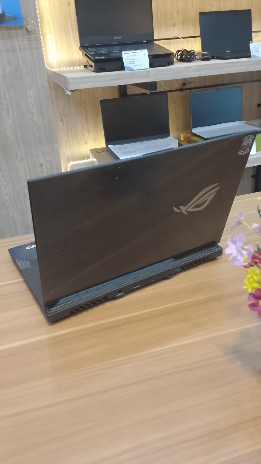 ROG STRIX | KEMANGGISAN