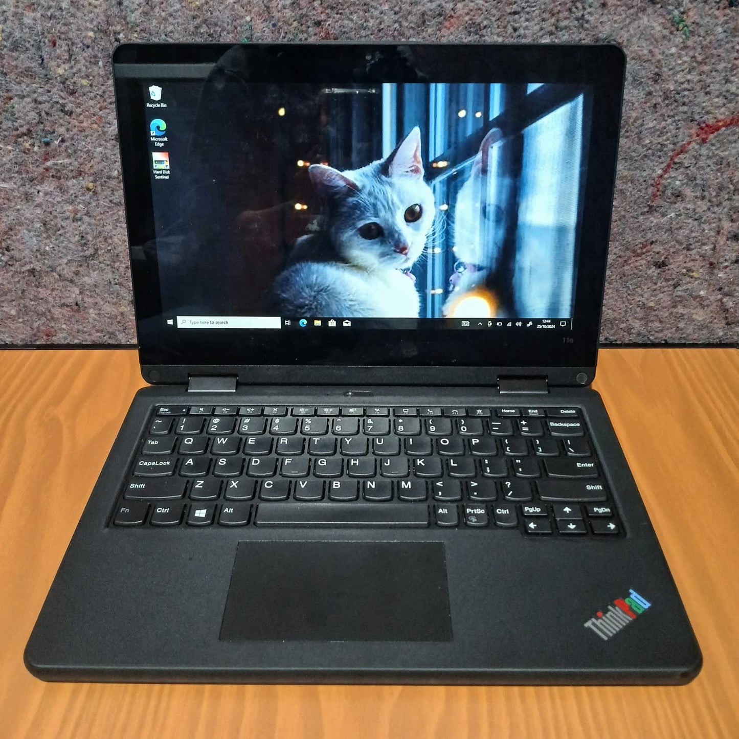 LENOVO YOGA 11E I5 GEN 7 8/256 GB 11 Inch 32bit | PONDOK GEDE