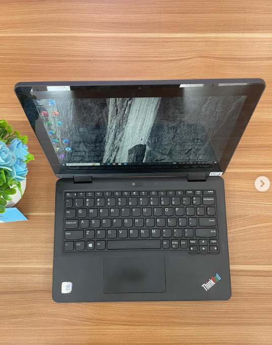 Lenovo Yoga 11e Core I5 gen 8 RAM 8GB/SSD 256GB