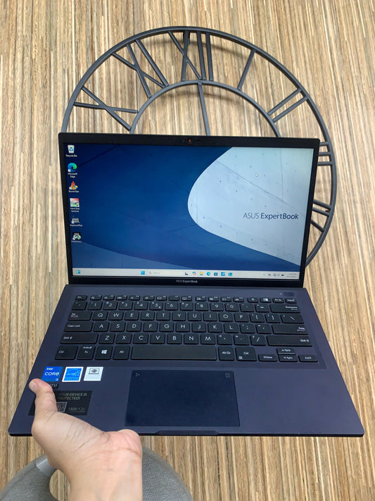ASUS EXPERTBOOK 8/256 LIKE NEW