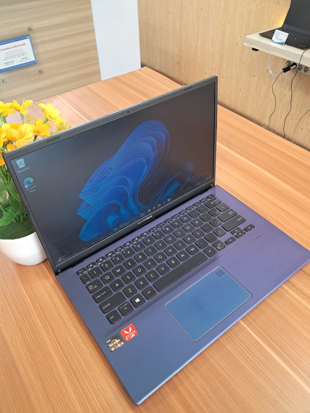 ASUS VIVOBOOK 8/512 SECOND