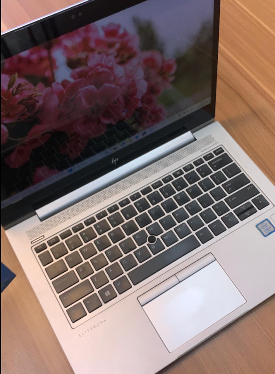 HP ELITEBOK TOUCHSCREEN 16/512 LIKE NEW