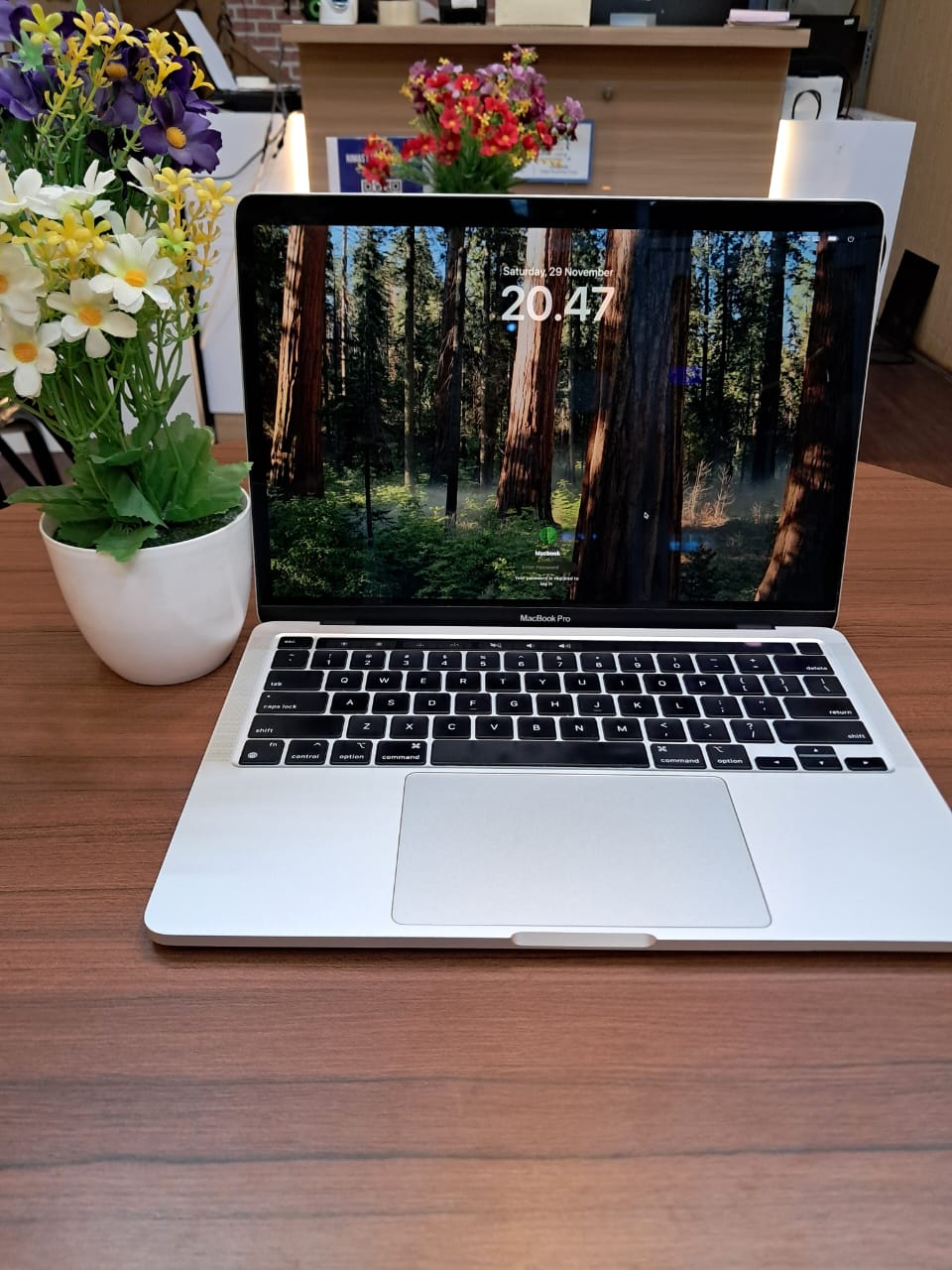 MACBOOK PRO M1 2020 RAM 16/256GB M11 SECOND | CIBUBUR