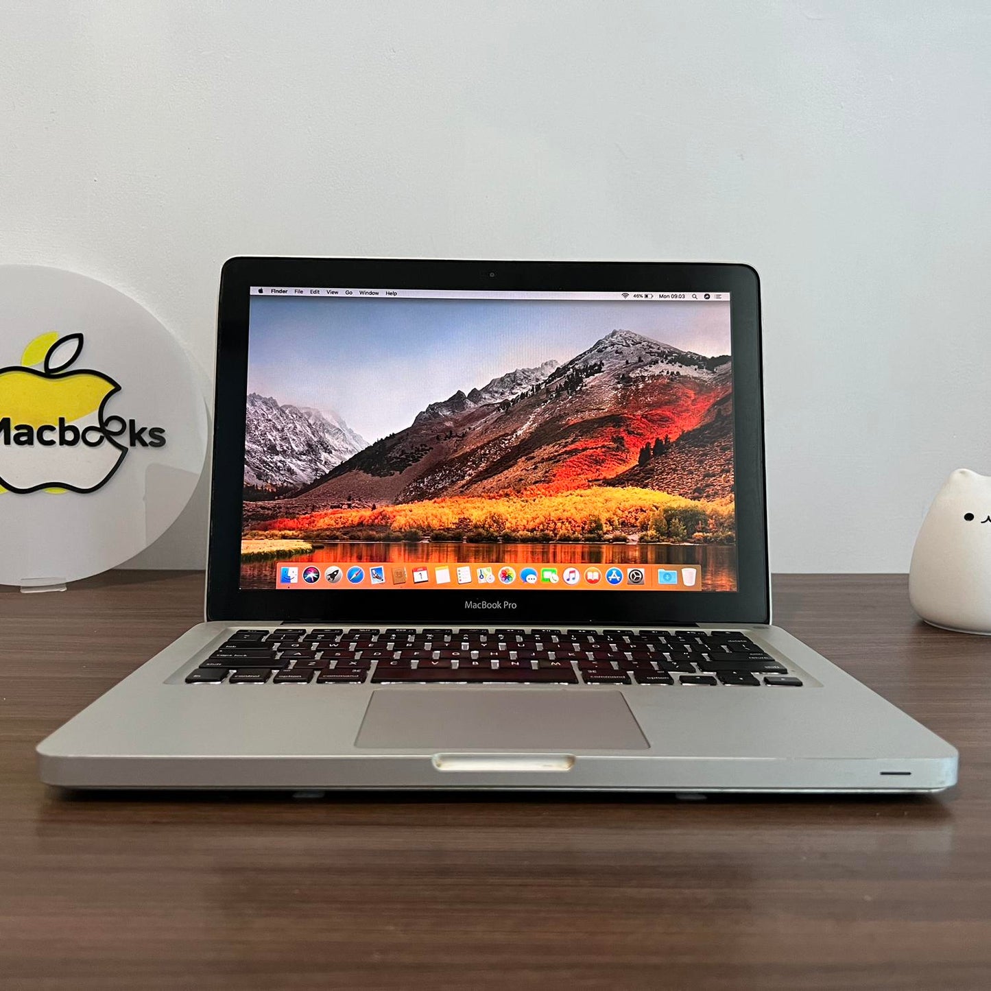 macbook pro 2011 core i7 ram 4gb hdd 500gb | Kelapa Gading